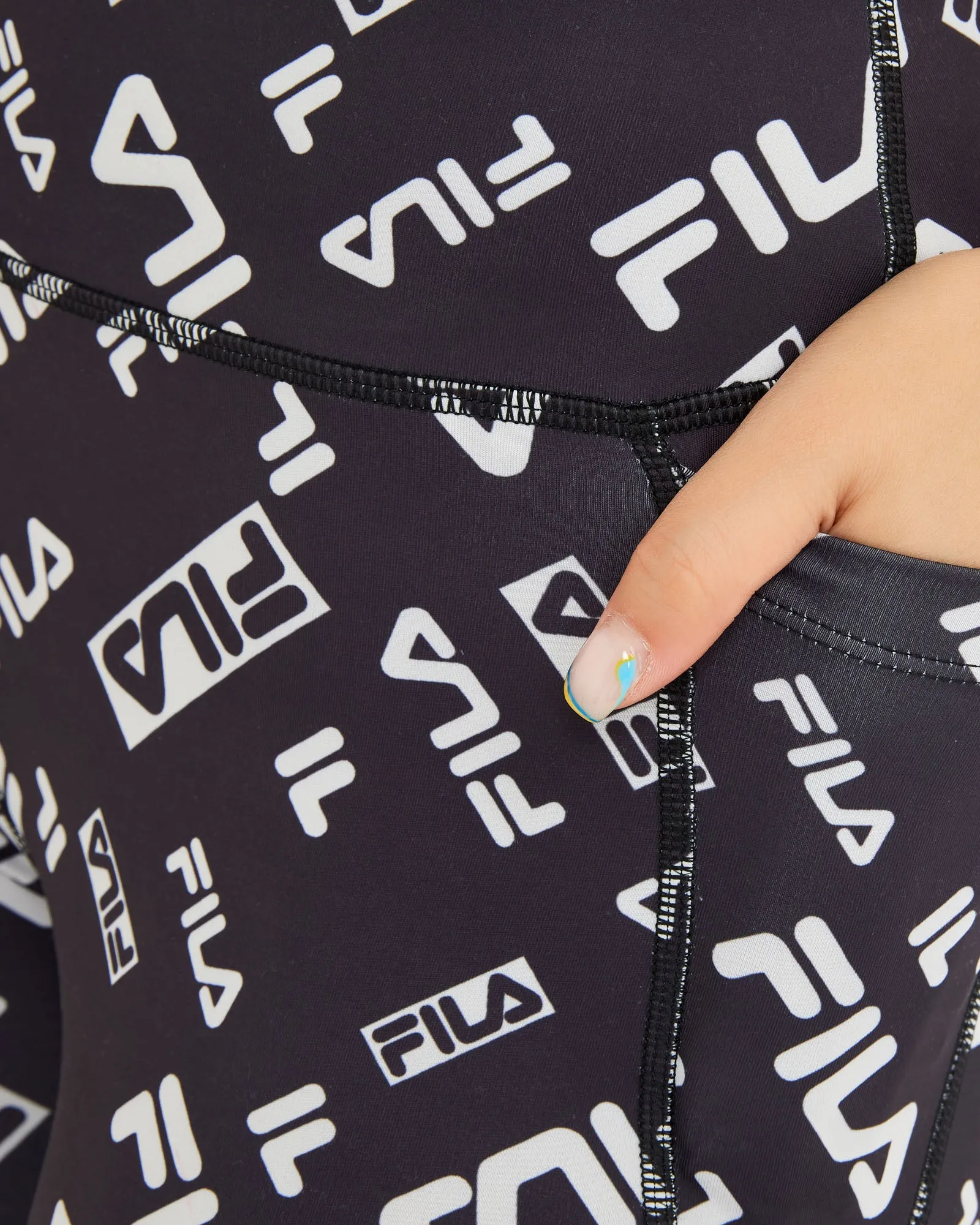 Alessa Tight -FILA