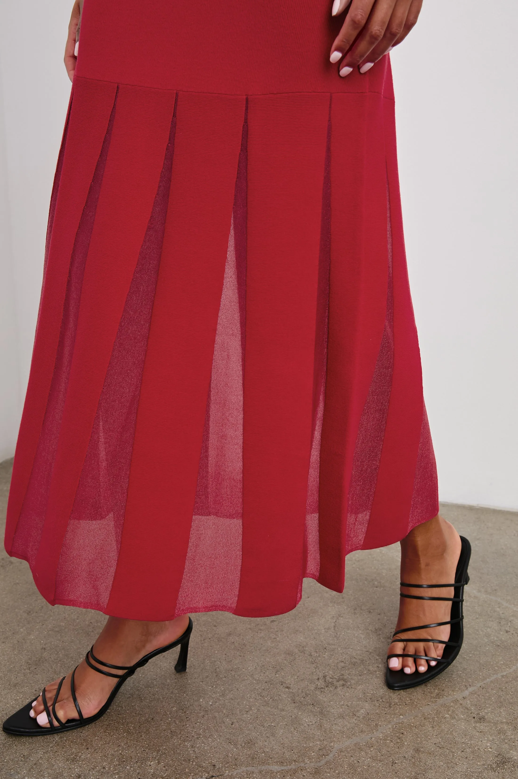 ALESSIA DRESS - SCARLET Rails