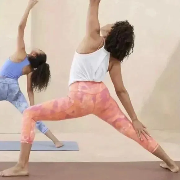 Athleta Salutation Stash Pocket II Capri  - Isalnd Coral Size M MSP$79