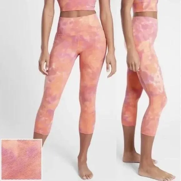 Athleta Salutation Stash Pocket II Capri  - Isalnd Coral Size M MSP$79