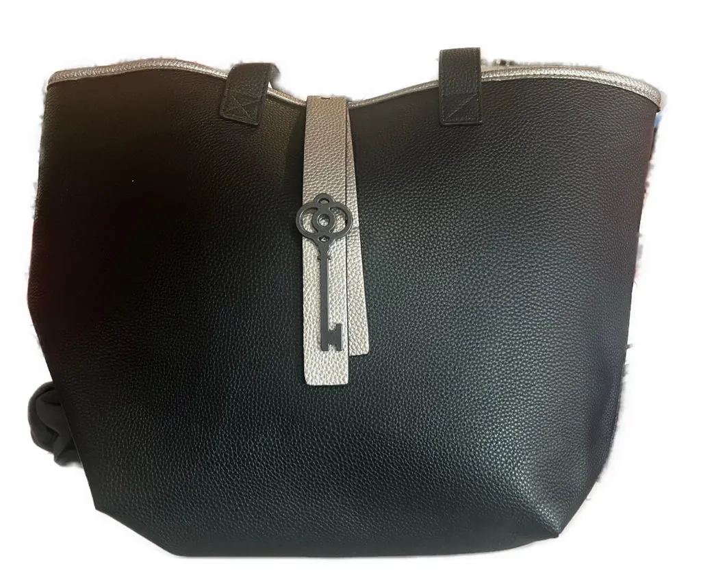 Belyn Key Keystone Contrast Tote MSP$114