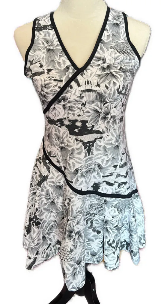 Eleven By Venus William Floral Tennis Dress Size M MSP$108