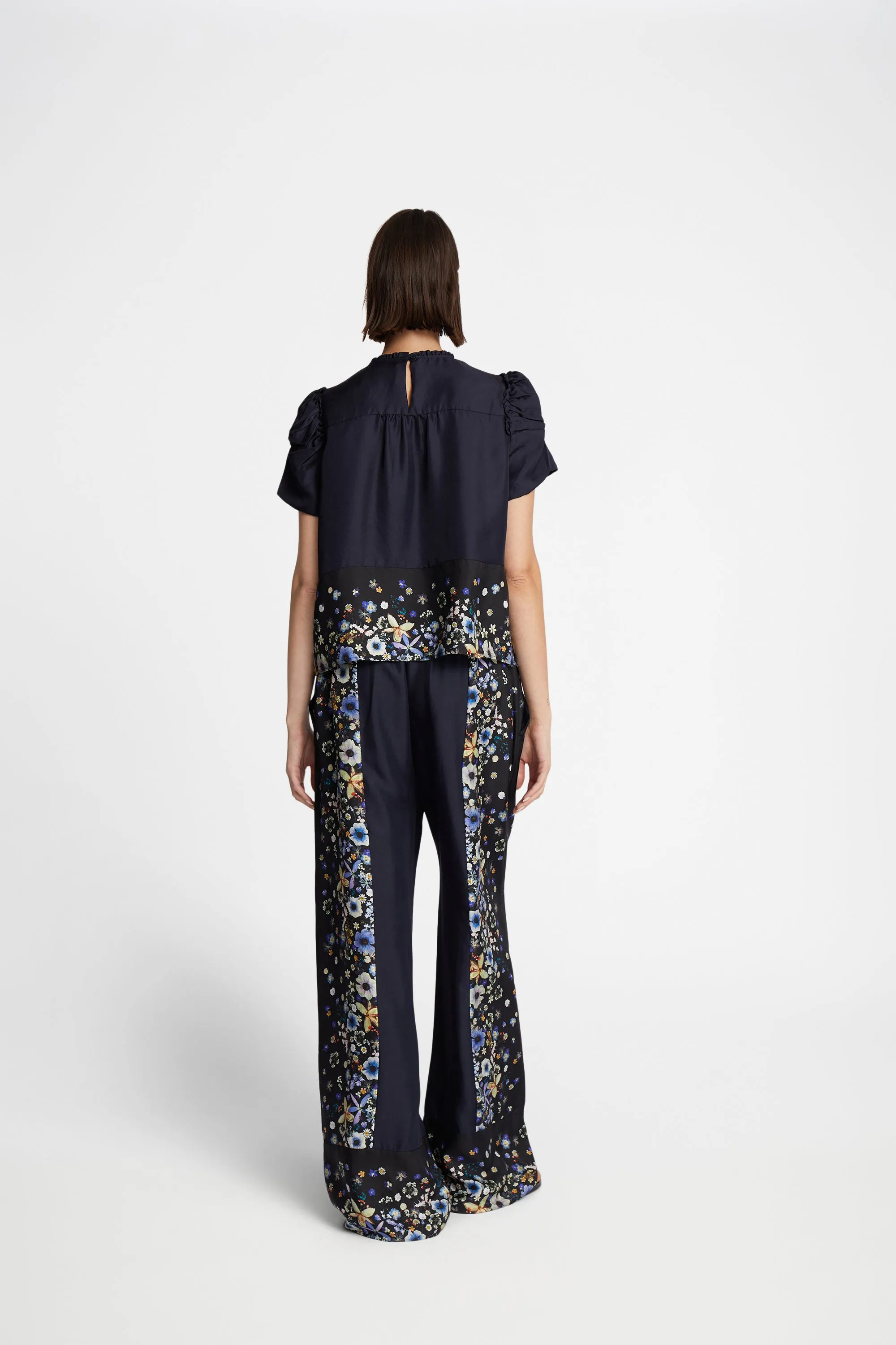 FAHSAI SILK - BLACK Munthe