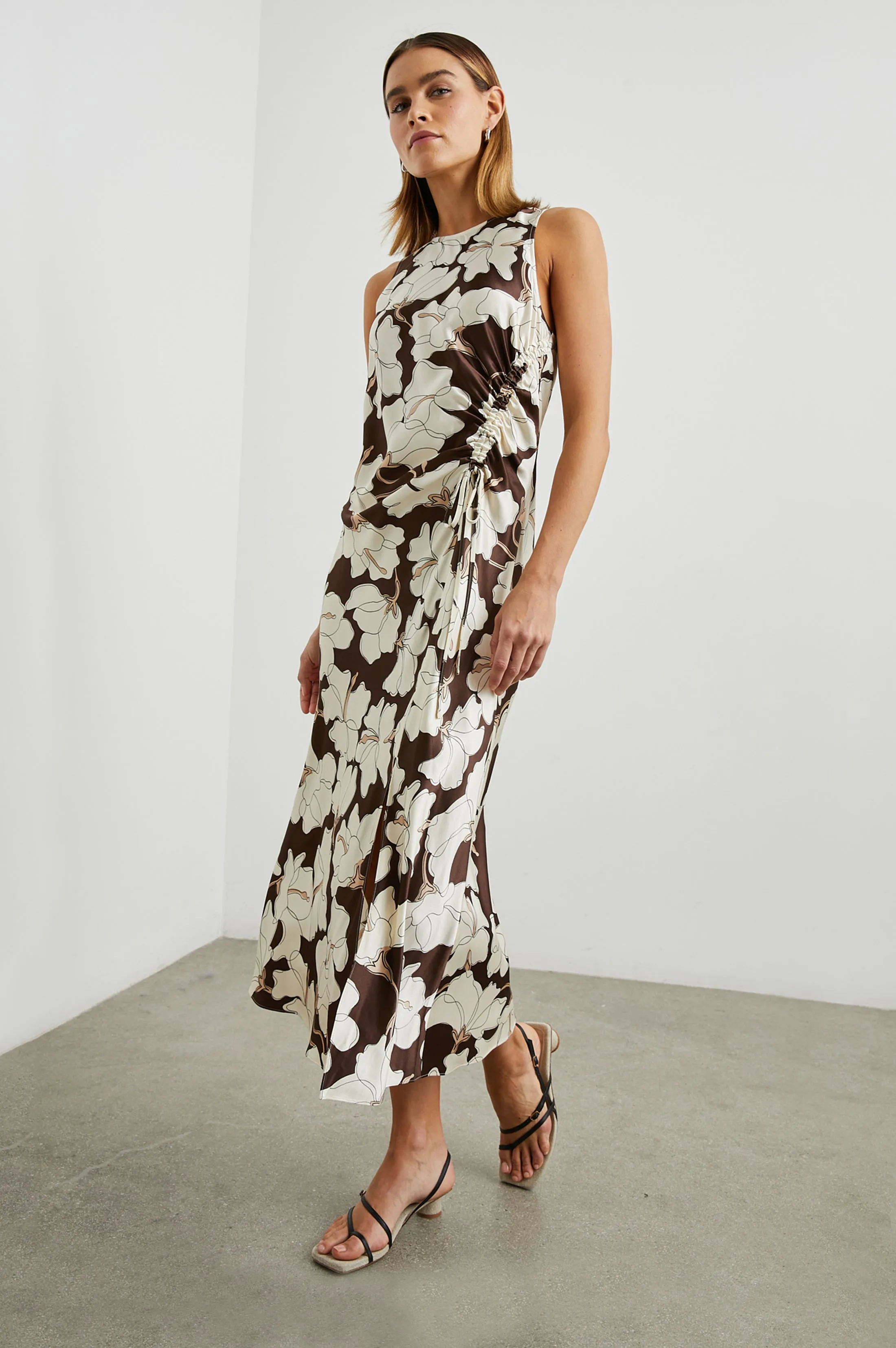 GABRIELLA DRESS - MOCHA FLORAL Rails