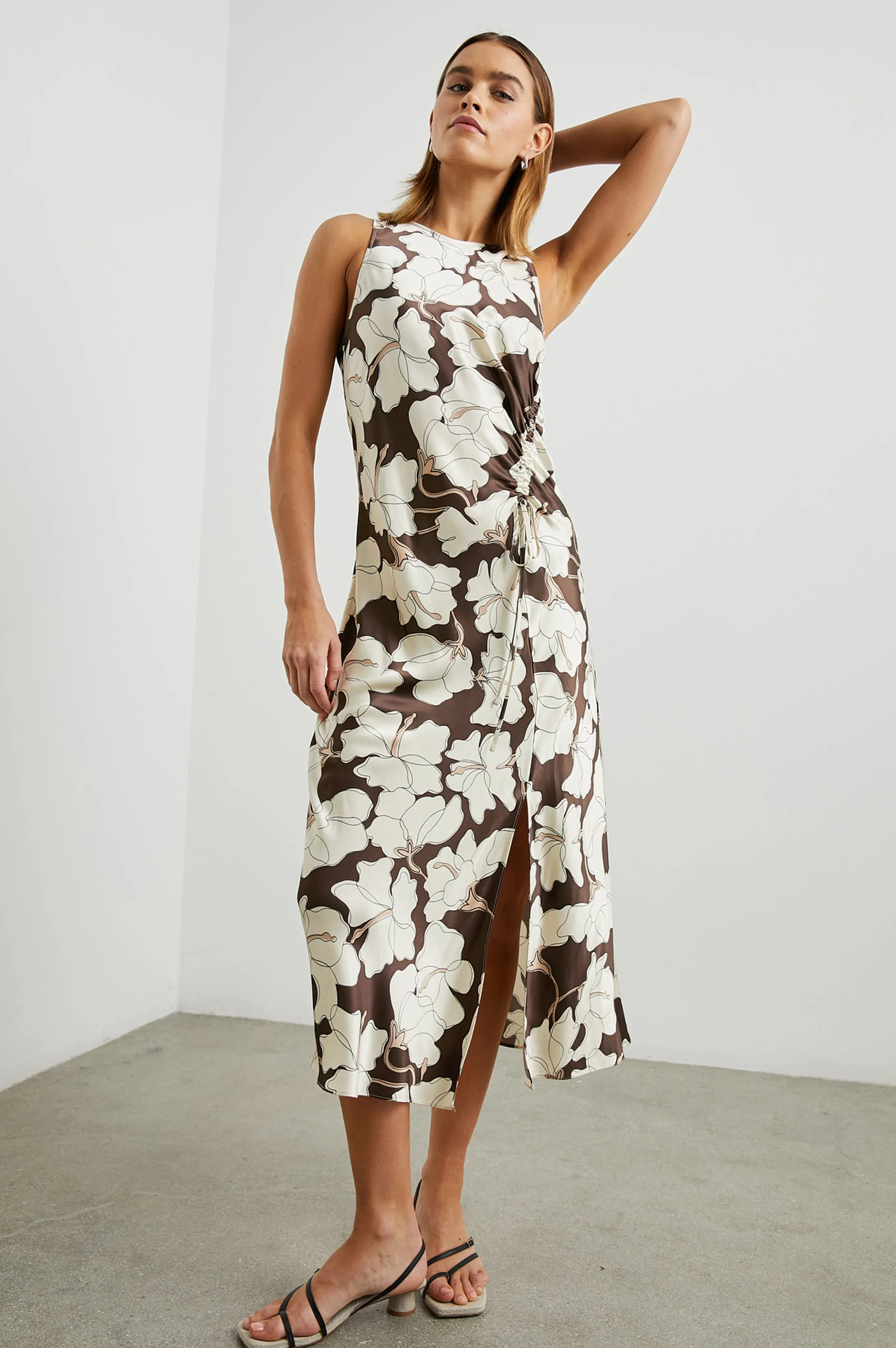 GABRIELLA DRESS - MOCHA FLORAL Rails