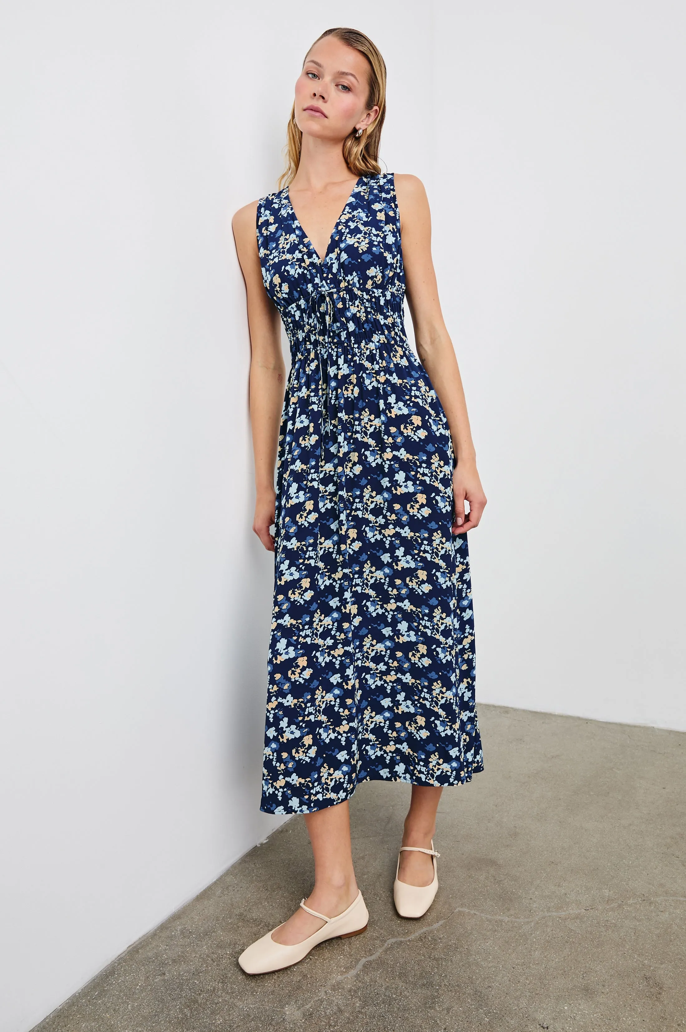 LILITH DRESS - NAVY FLORA Rails