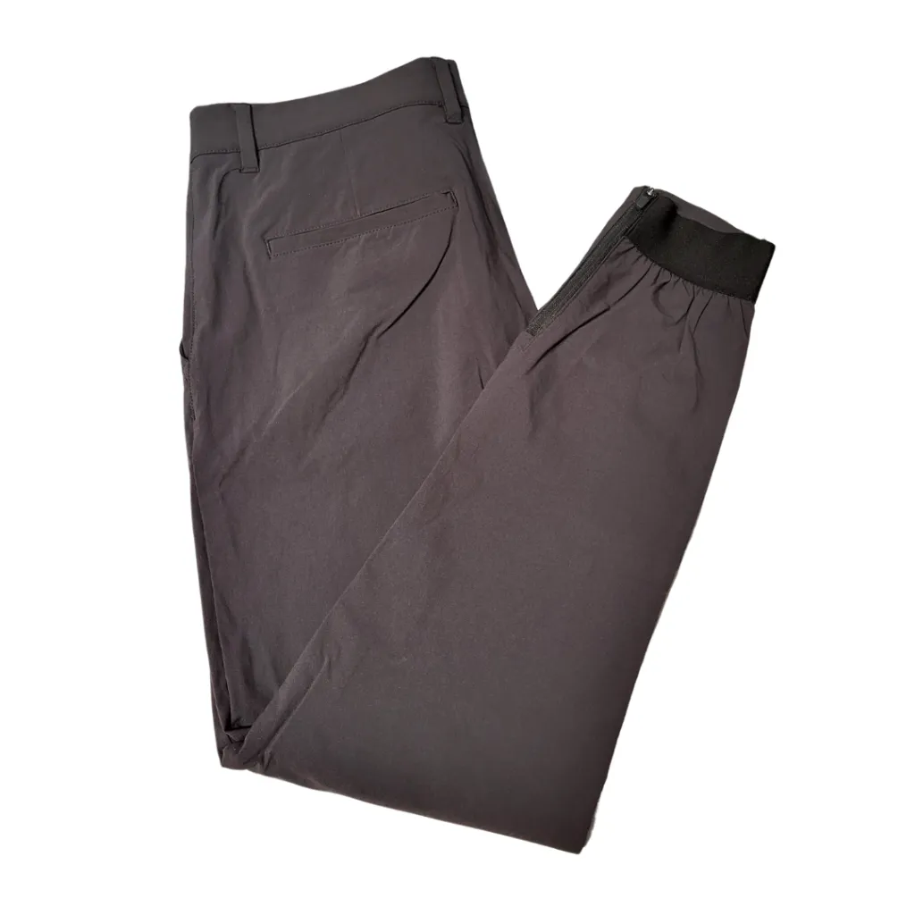 Macade Women's Slim Fit Dark Gray Golf Joggers Size 42 (L) MSP$110