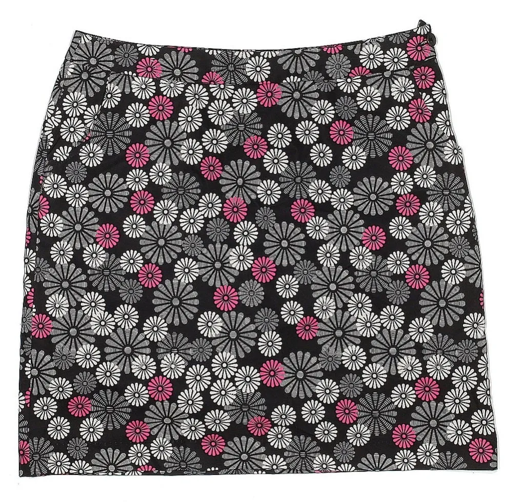 Monterey Club Black, White & Pink Floral Golf Skort Size 8 MSP$65