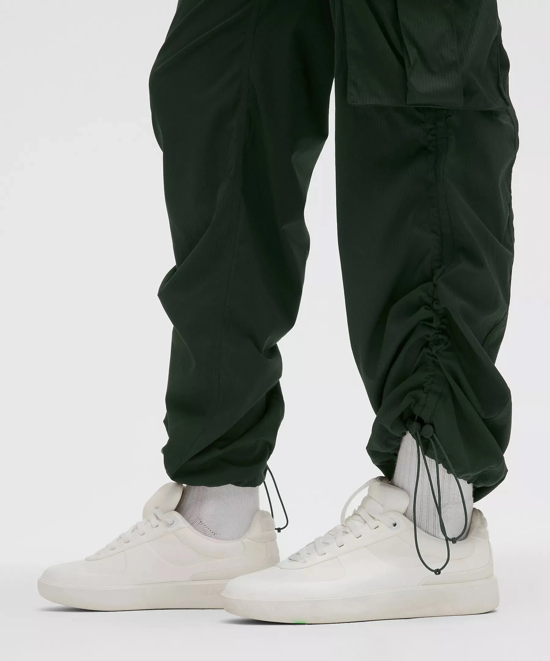New Lululemon Rainforest Green Dance Studio Cargo Pants Size S MSP$128