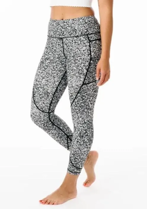 New Zyia Active Black Mosaic Pocket Soft N Snug 7/8 Legging Size 6-8 MSP$75