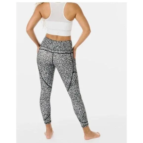 New Zyia Active Black Mosaic Pocket Soft N Snug 7/8 Legging Size 6-8 MSP$75