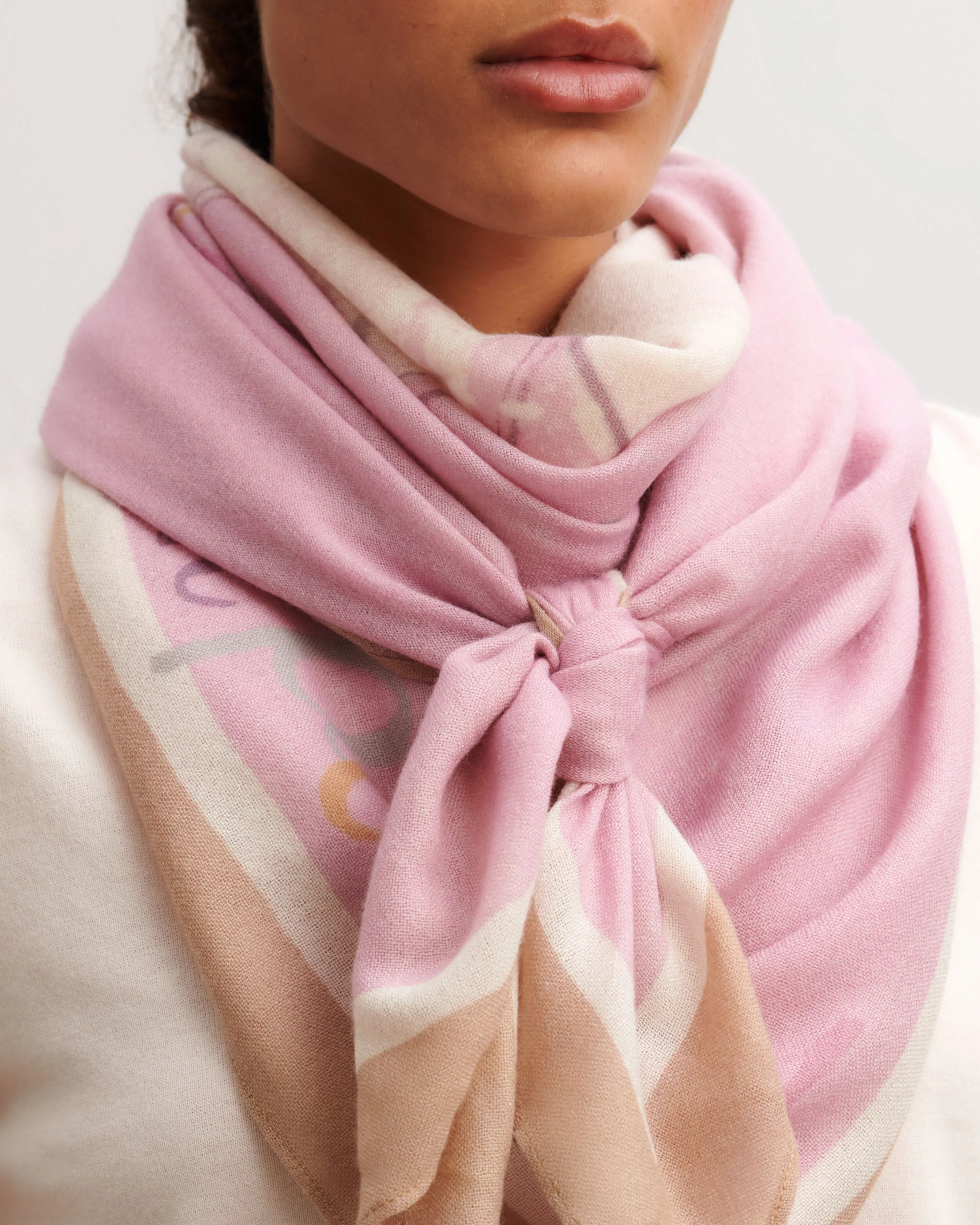 Printed square scarf Eric Bompard
