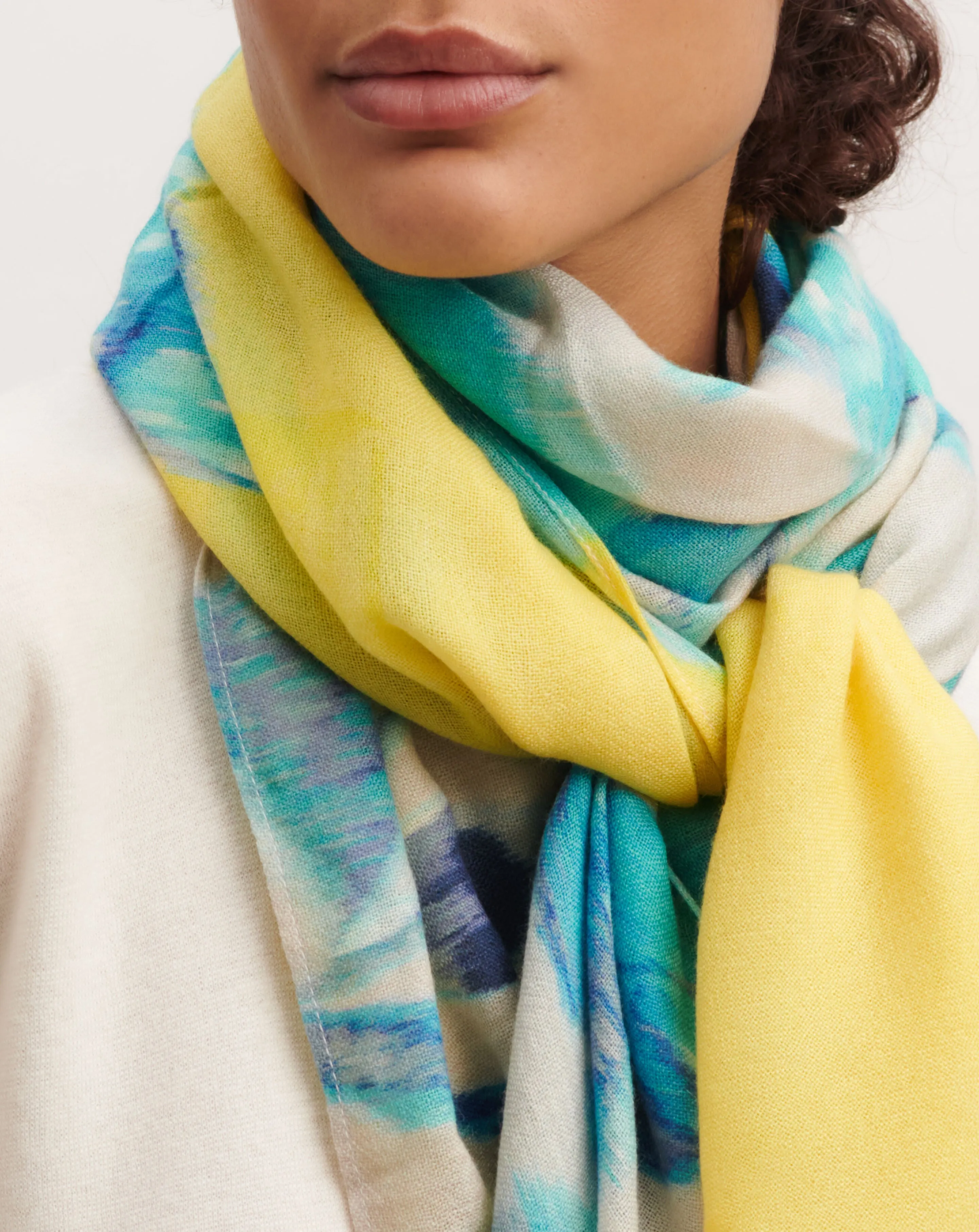 Printed square scarf Eric Bompard