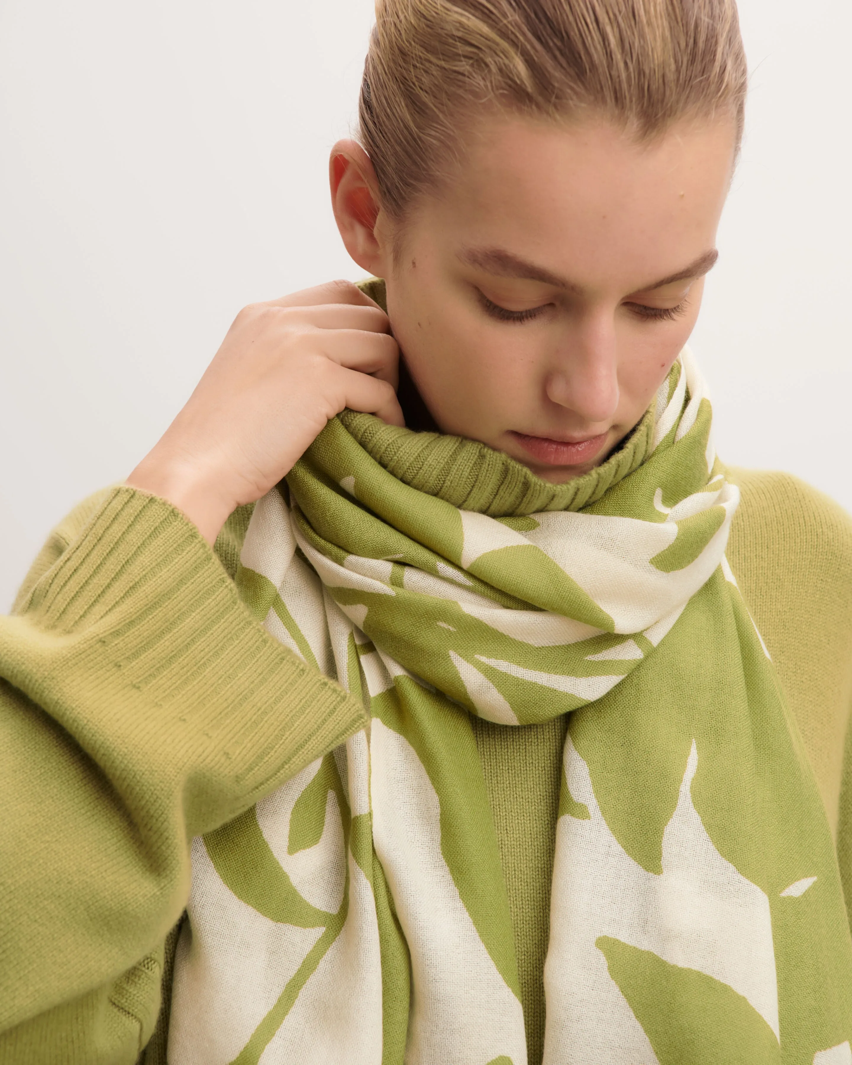 Printed stole Eric Bompard