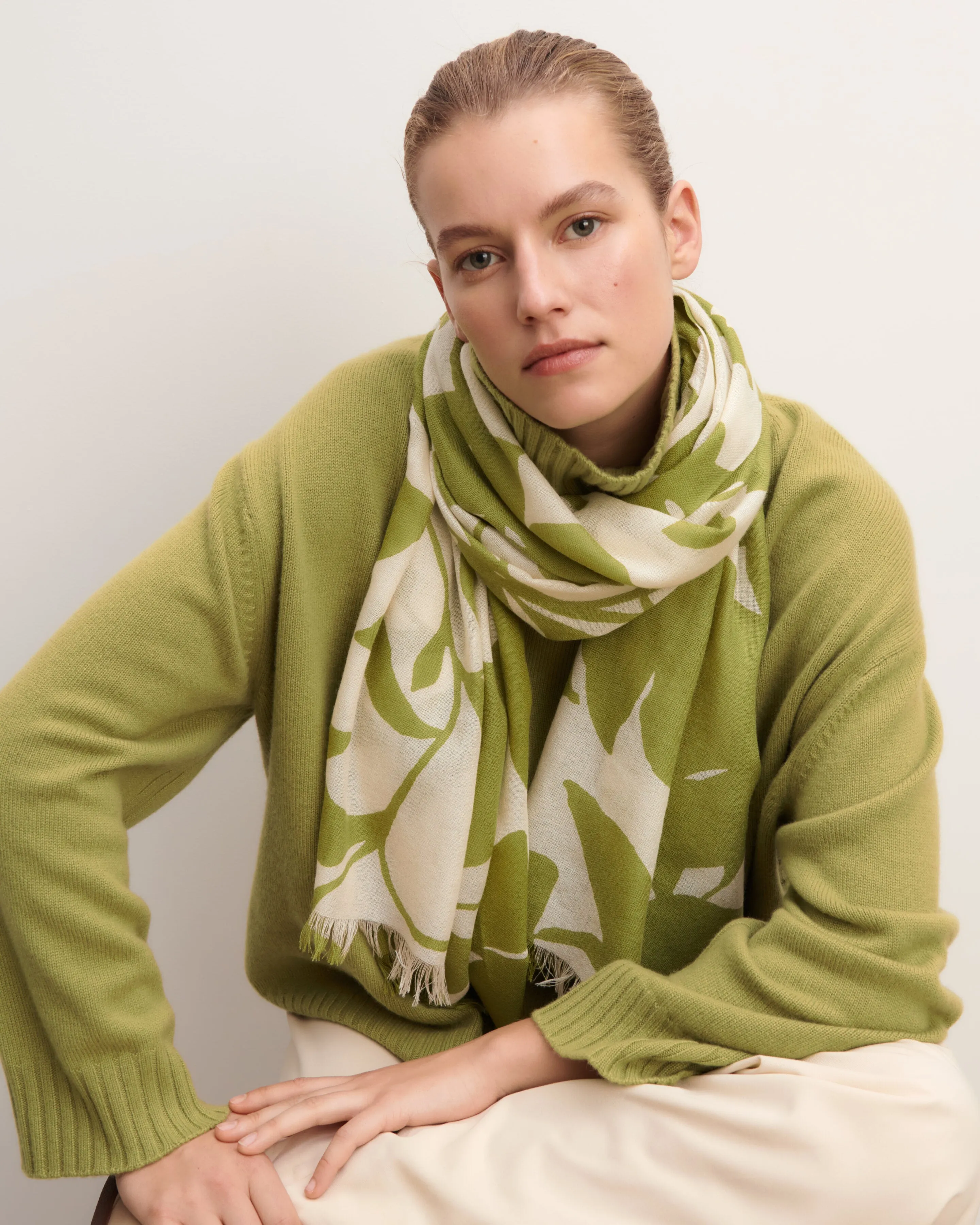 Printed stole Eric Bompard