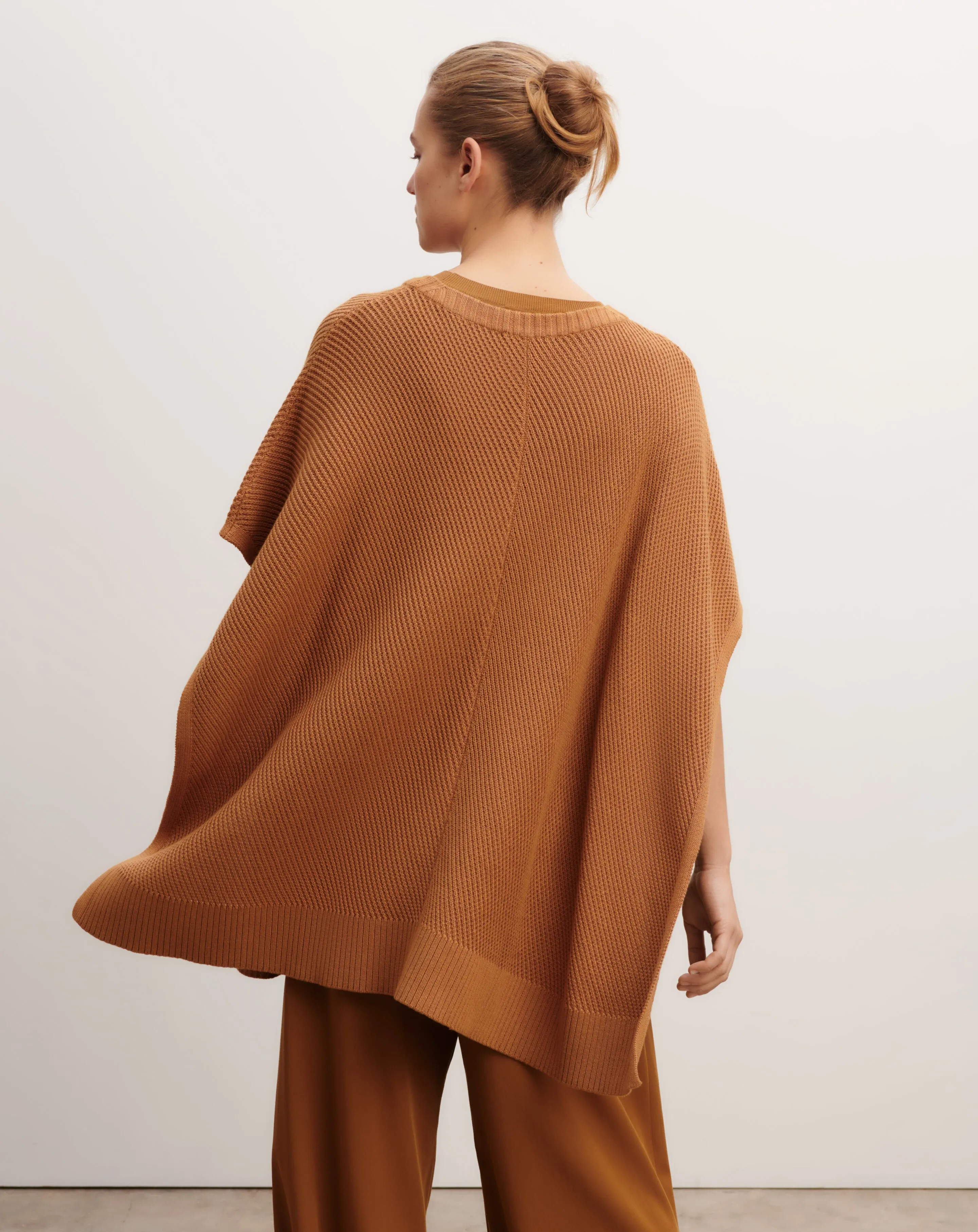 Ribbed poncho Eric Bompard