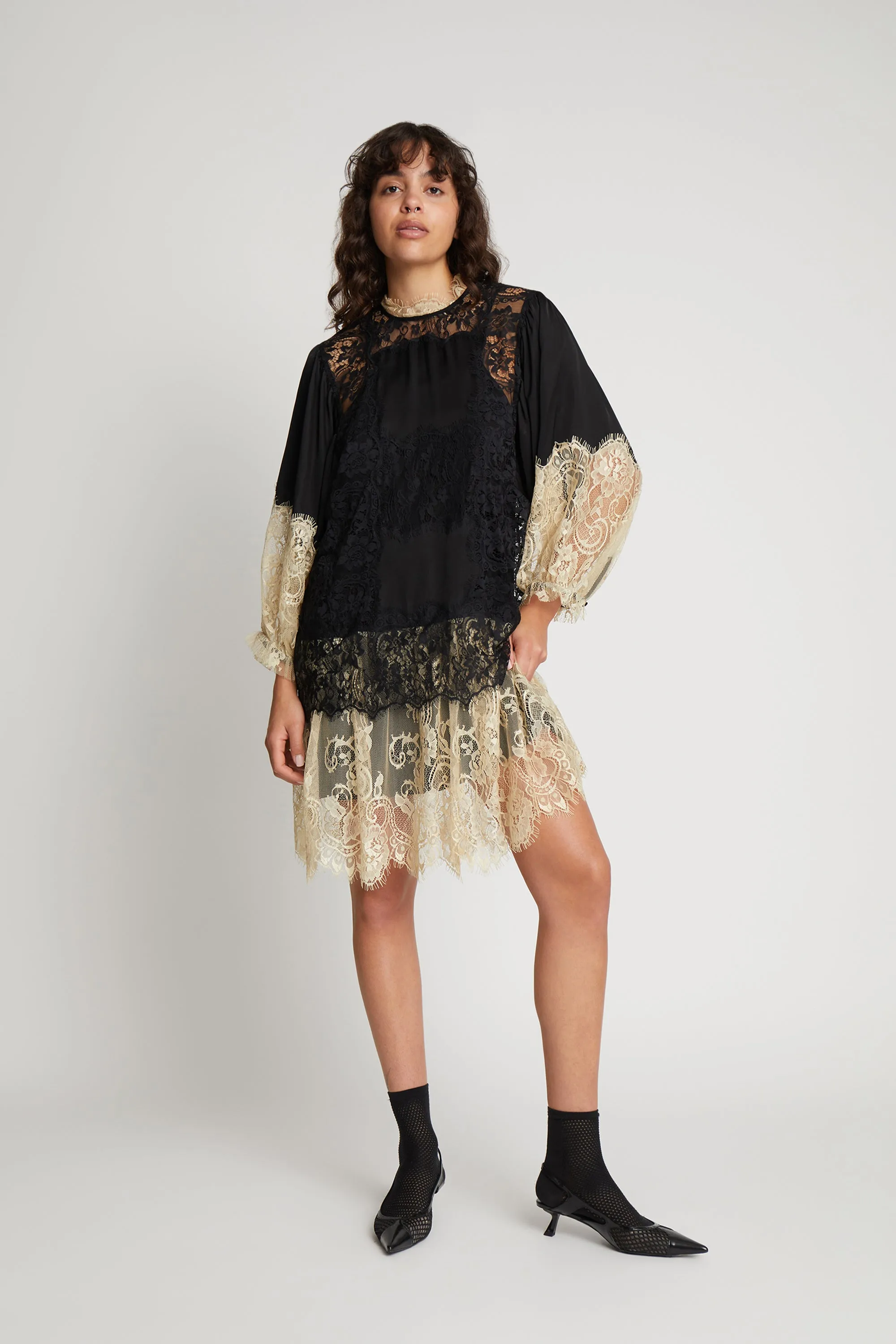 SAGOS - BLACK Munthe