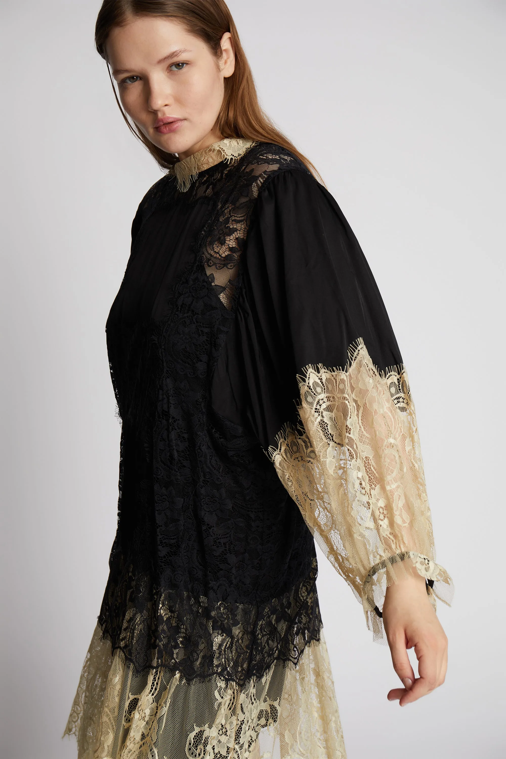 SAGOS - BLACK Munthe