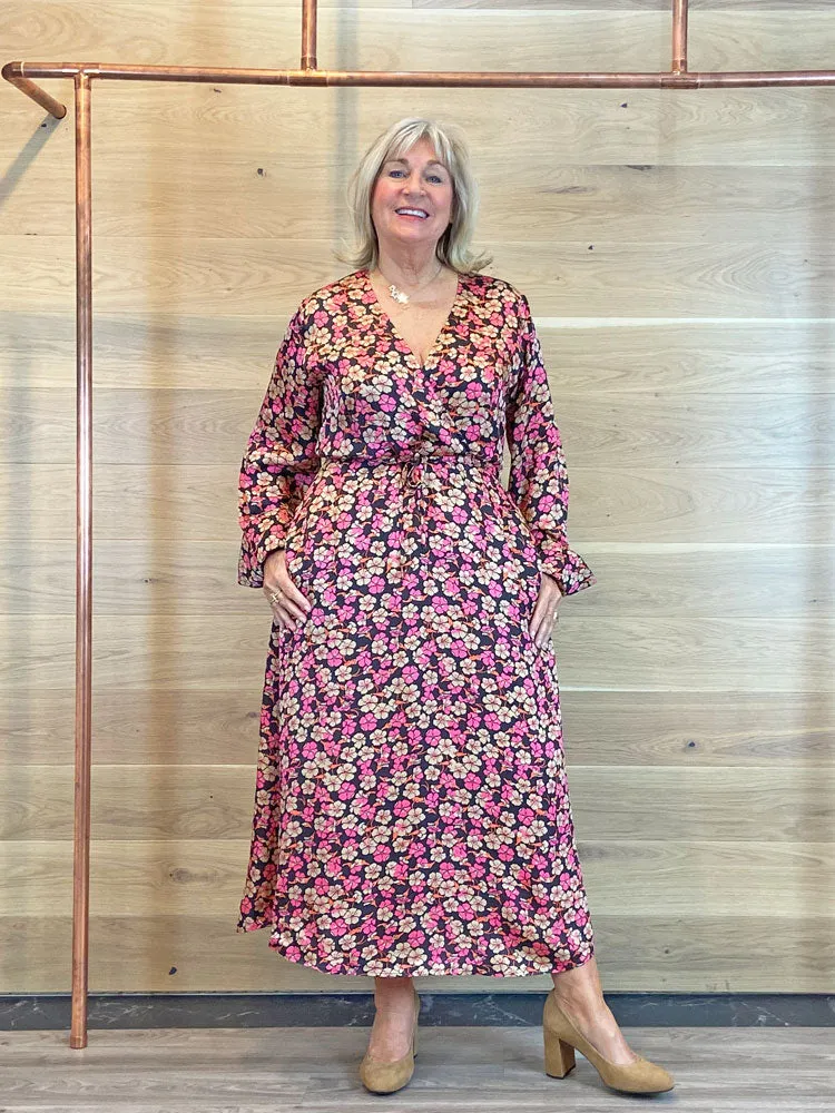 Second Female Victory V-Neck Dress Camellia Rose