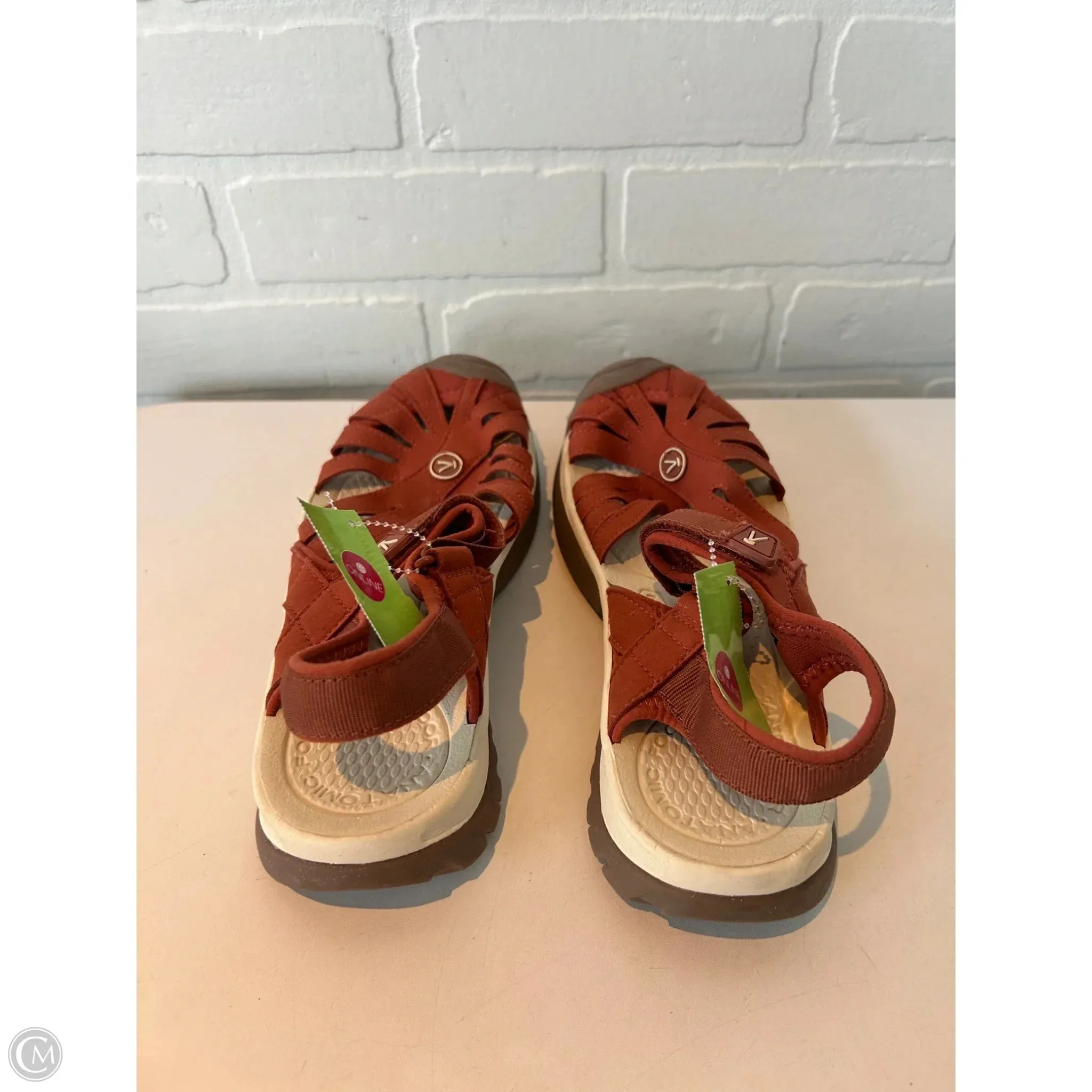 Shoes Athletic By Keen In Orange, Size: 7.5