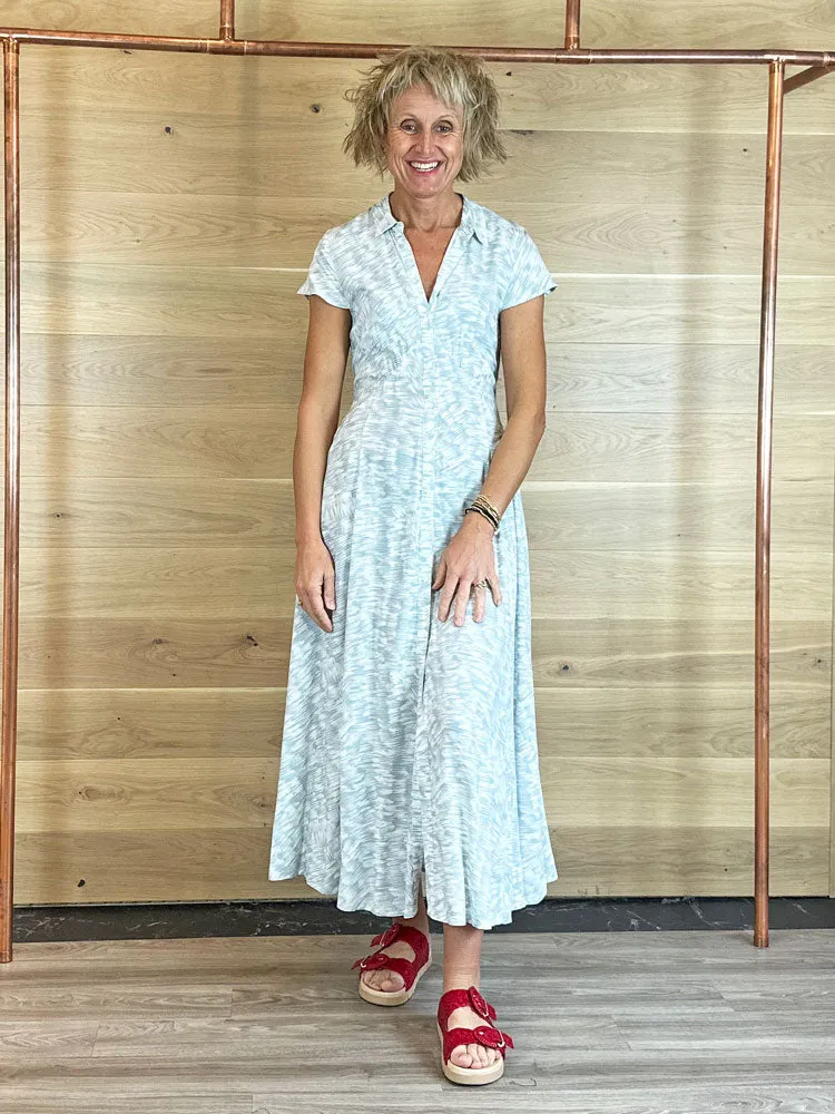 Soaked in Luxury SLArjana Maxi Dress Silver Blue Stroke