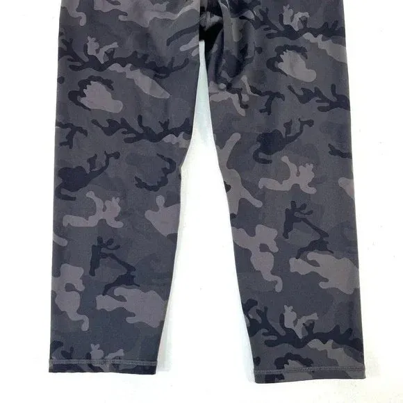 Zyia Active Black Camouflage Crop Leggings Size 14-16 MSP$69
