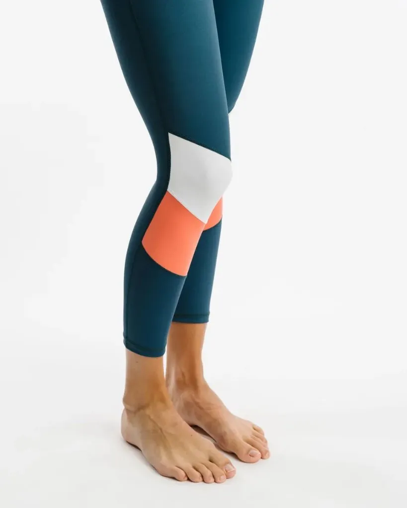 Zyia Active Teal Angle Block Light N Tight 24" Legging Size 8-10 MSP$59